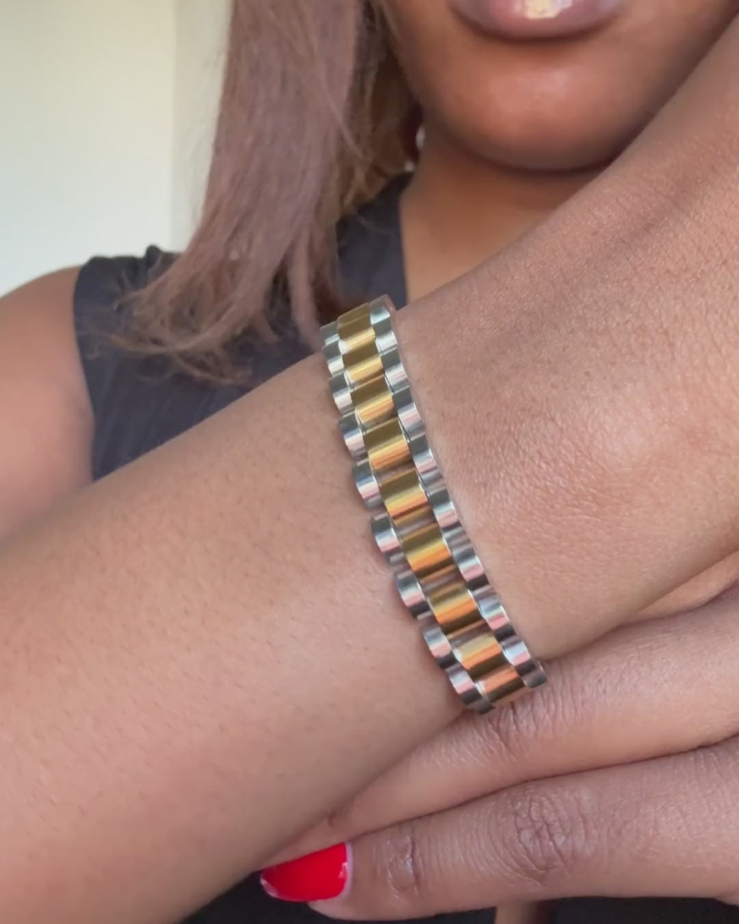Icon Bracelet in gold and silver, worn on the wrist
