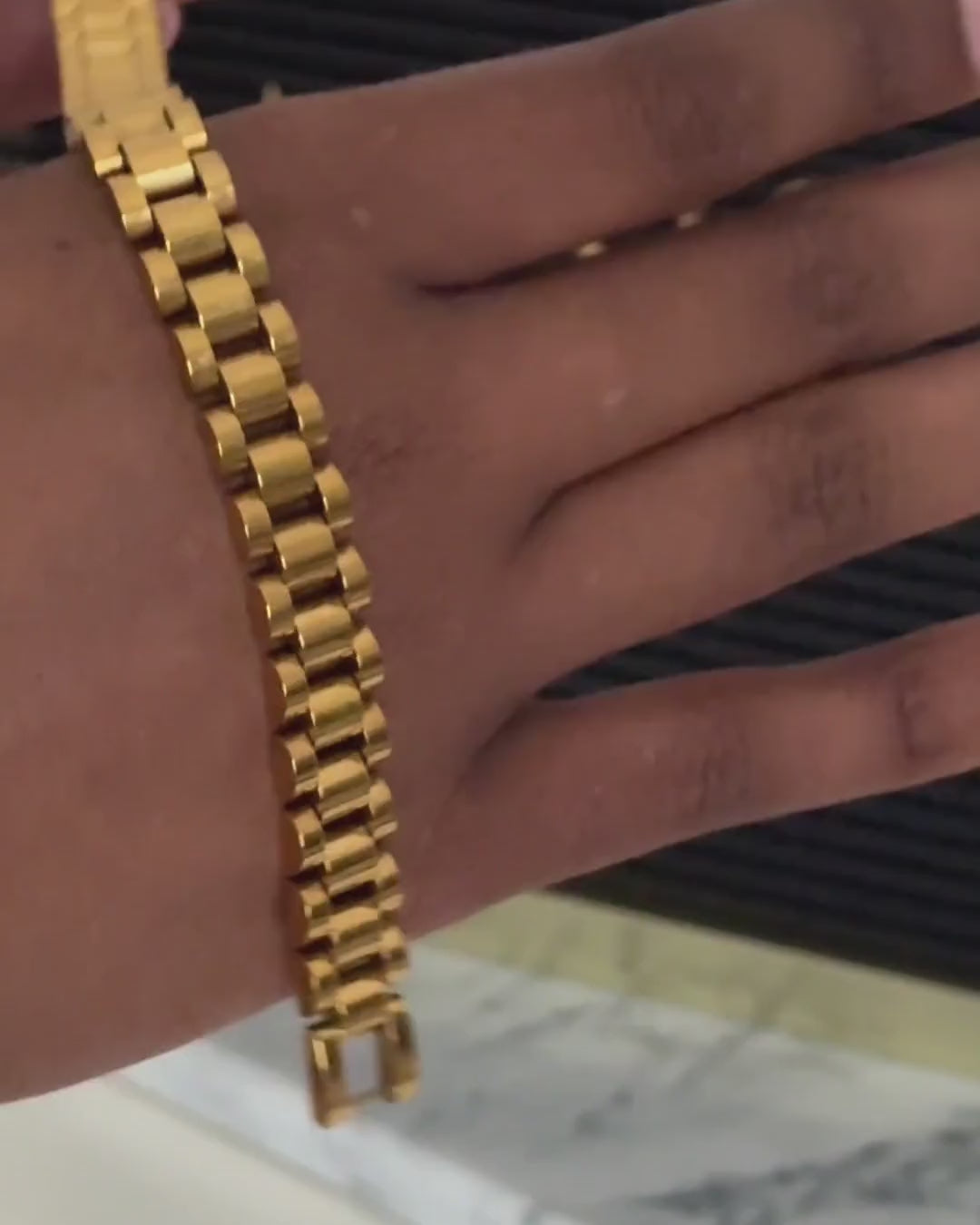 Icon Bracelet - Gold